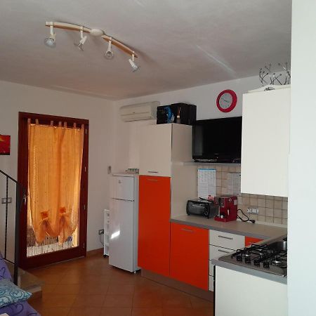 Villa Su Due Livelli Super Accessoriata Sant'Anna Arresi Luaran gambar
