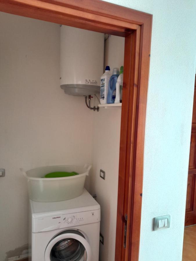 Villa Su Due Livelli Super Accessoriata Sant'Anna Arresi Luaran gambar