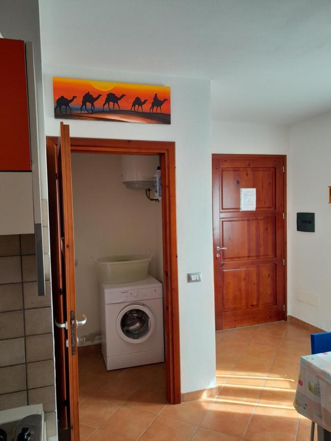 Villa Su Due Livelli Super Accessoriata Sant'Anna Arresi Luaran gambar